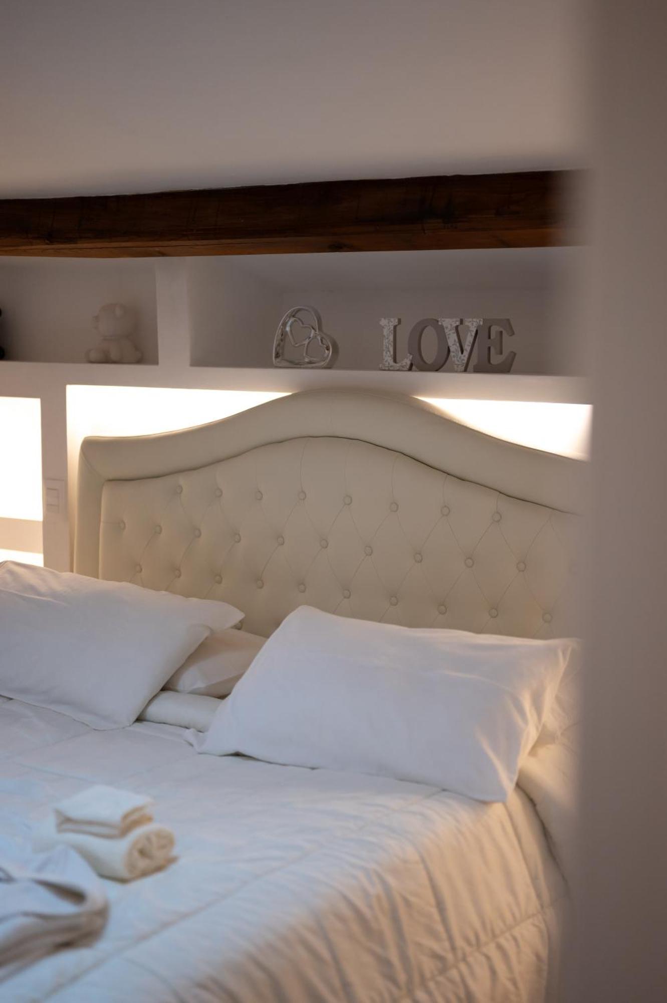 Apartment Enjoyhousebracciano Suite1