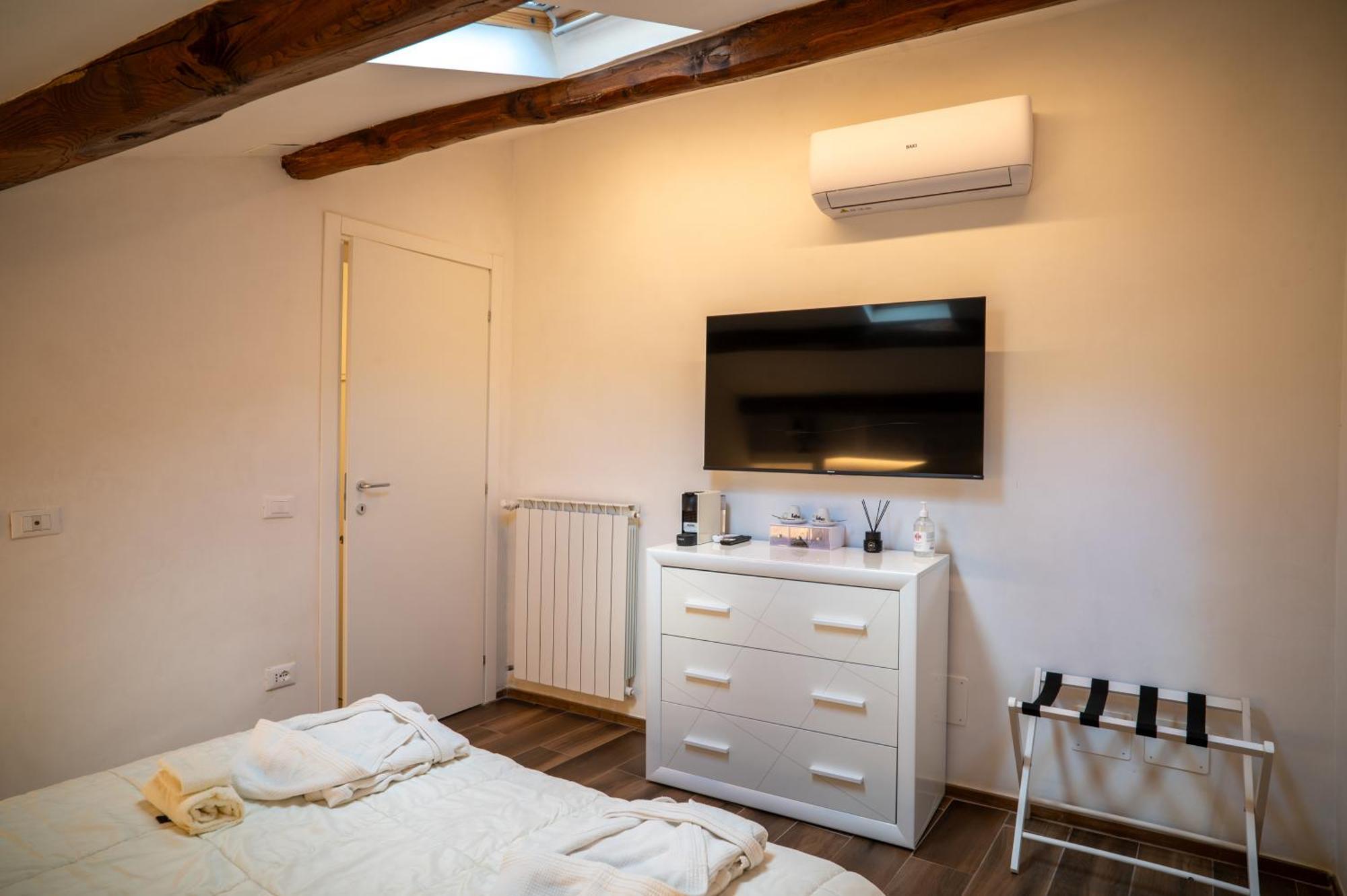 Apartment Enjoyhousebracciano Suite1